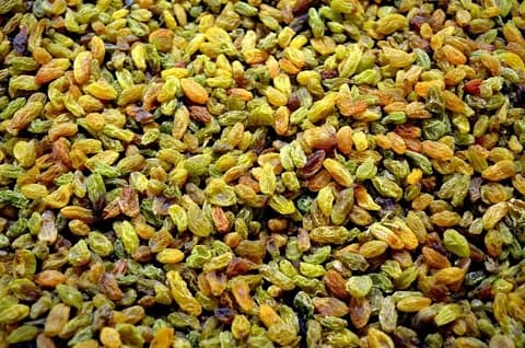 تصویر 2 از خرید جدید ترین انواع کشمش آجیلی